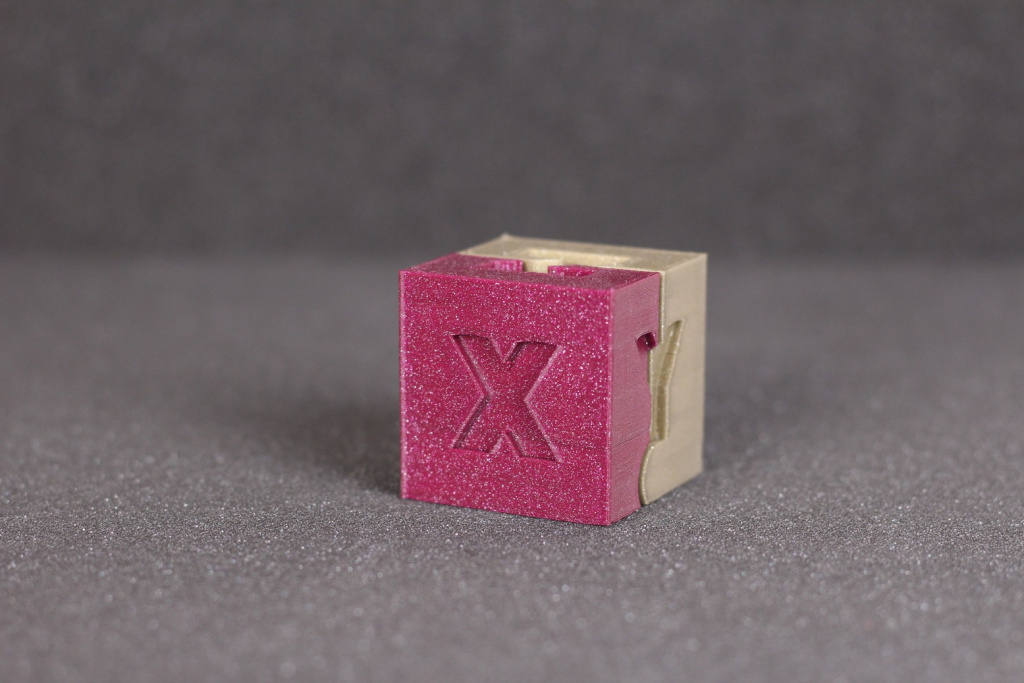 Hinged-Calibration-Cube-on-SV04-4.jpg Hinged-Calibration-Cube-on-SV04-4.jpg