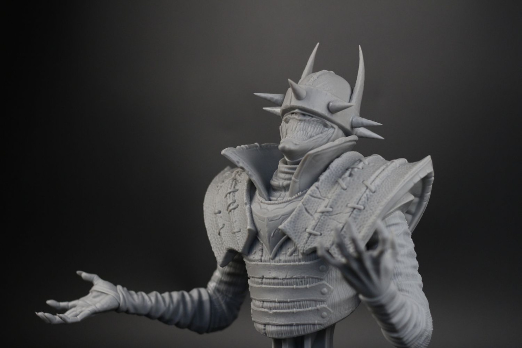 Batman-Who-Laughs-Halot-Mage-Pro-Review3.jpg Batman-Who-Laughs-Halot-Mage-Pro-Review3.jpg