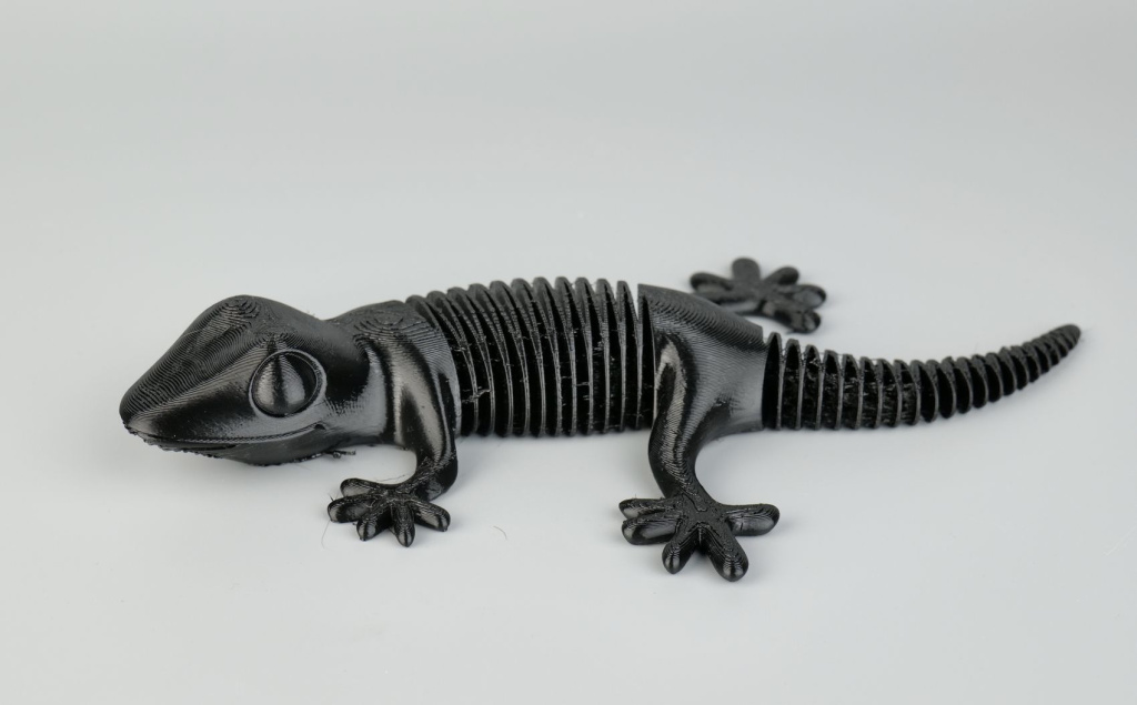 Super-Flexi-Gecko-TPU-print-on-A1-Mini2.jpg