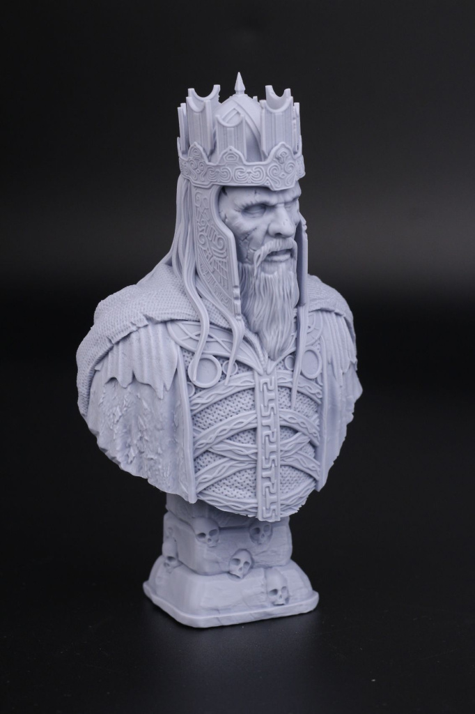 King-of-the-Dead-by-Fotis-Mint-Anycubic-Photon-D2-Review2.jpg