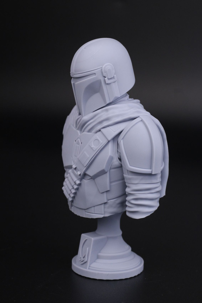 Mandalorian-Bust-from-Fotis-Mint-Anycubic-Photon-D23.jpg