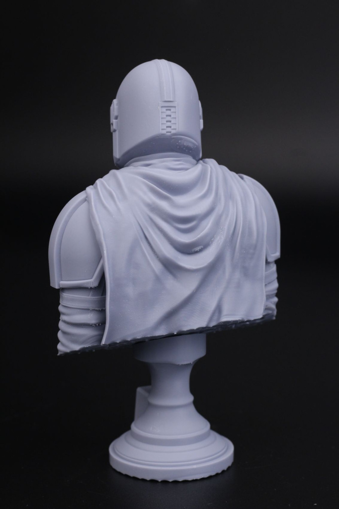 Mandalorian-Bust-from-Fotis-Mint-Anycubic-Photon-D24.jpg