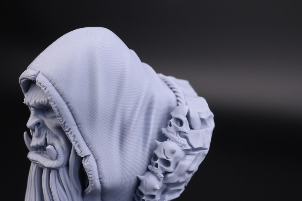 GulDan-Bust-from-Fotis-Mint-Anycubic-Photon-D2-Review6.jpg