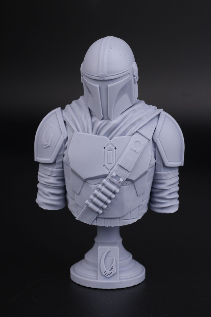 Mandalorian-Bust-from-Fotis-Mint-Anycubic-Photon-D21.jpg