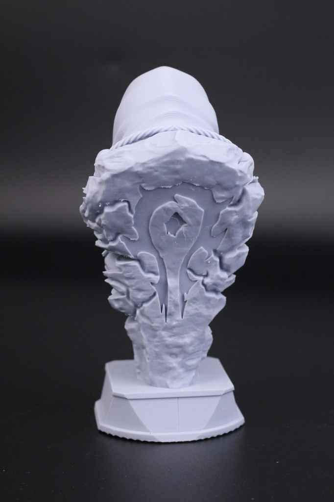 GulDan-Bust-from-Fotis-Mint-Anycubic-Photon-D2-Review4.jpg